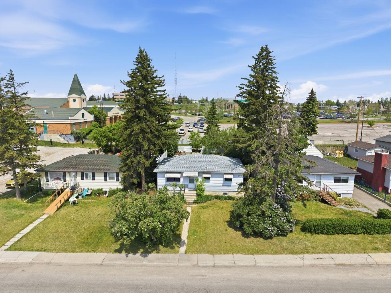 Detached in Albert Park/Radisson Heights
