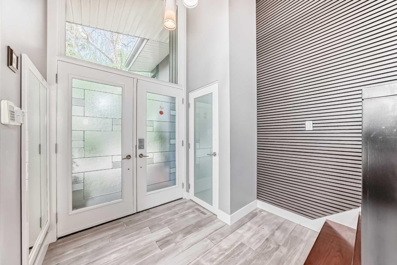 10412 Willowcrest Road SE — photo 3