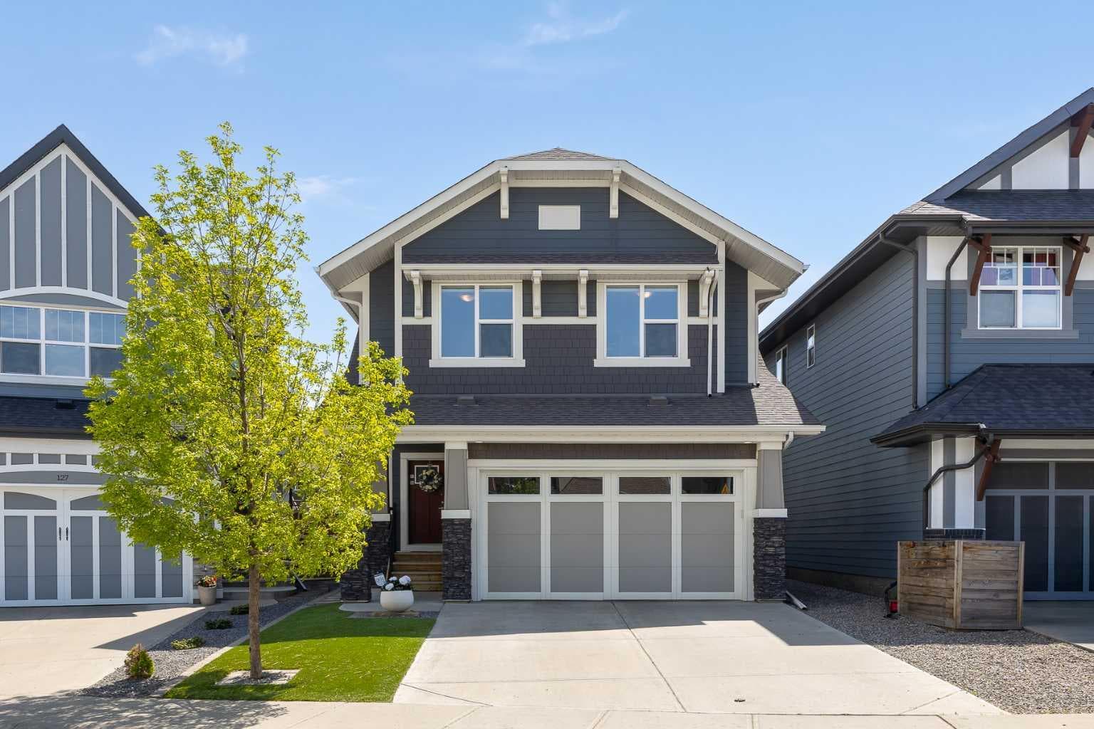 123 Masters Rise SE — photo 1
