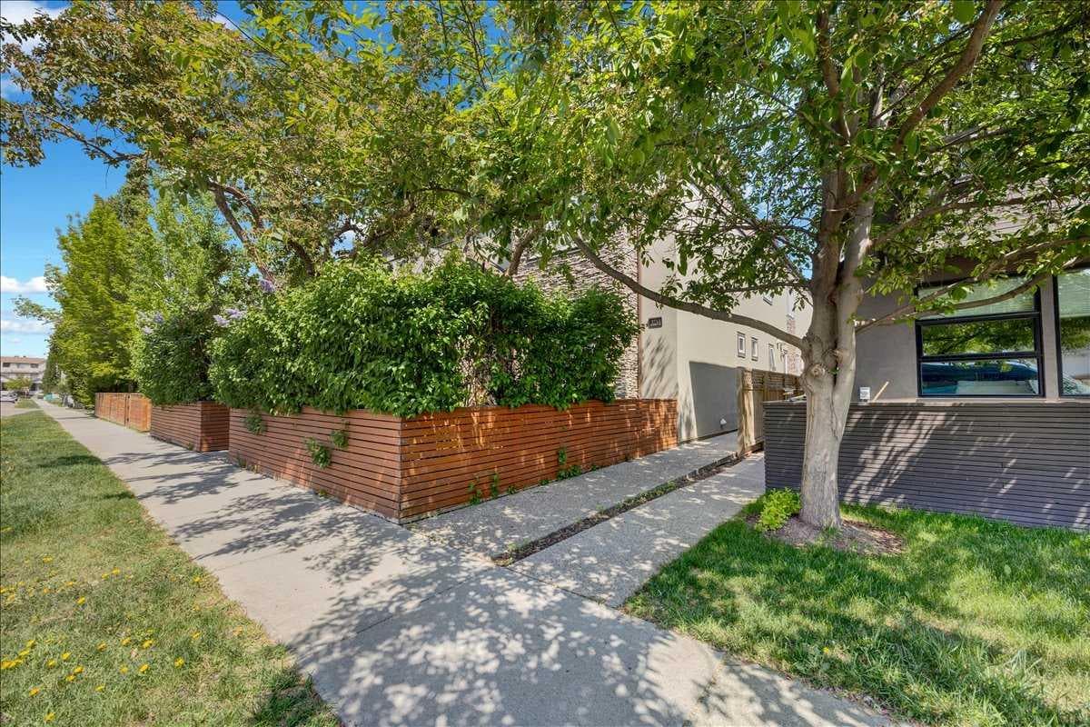 2, 3712 16 Street SW — photo 2