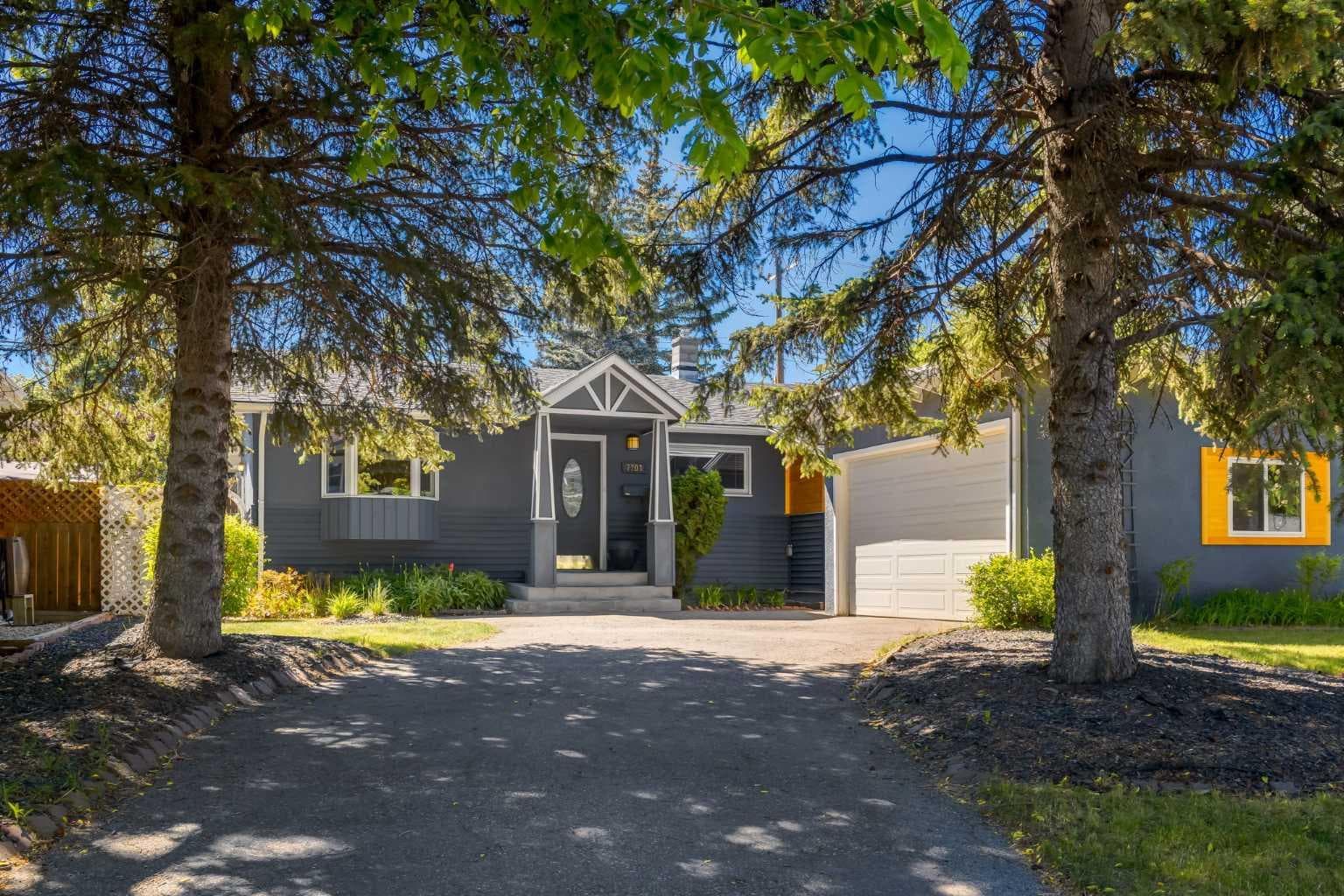7203 5 Street SW — photo 1