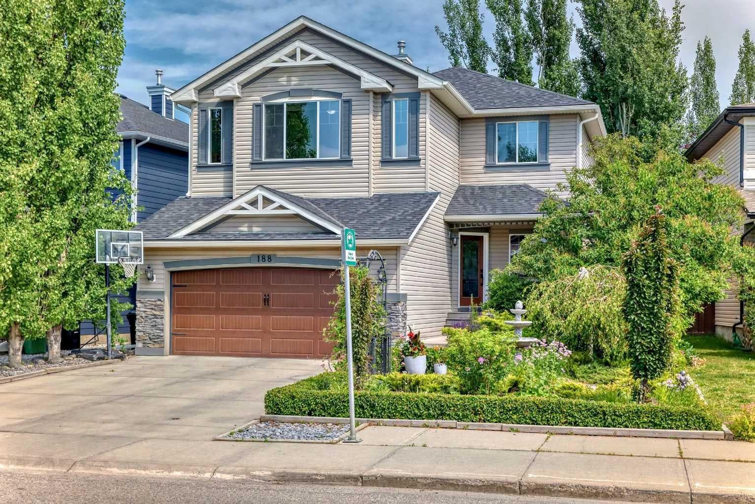 188 Chapala Drive SE — photo 1