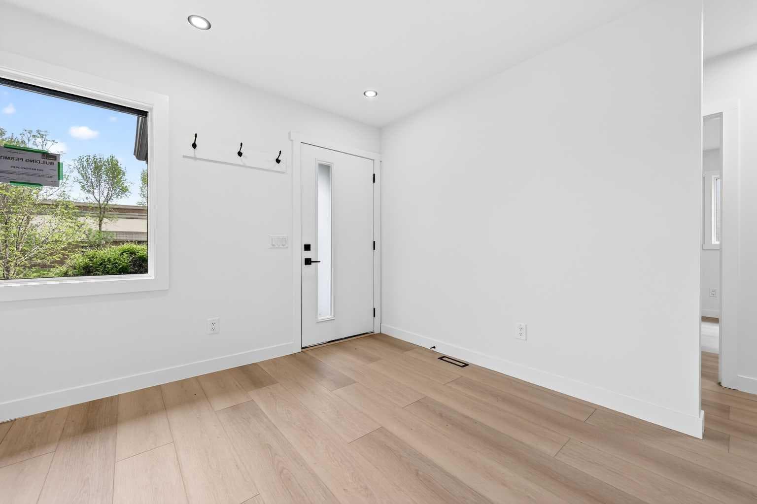5423 Madigan Drive NE — photo 3