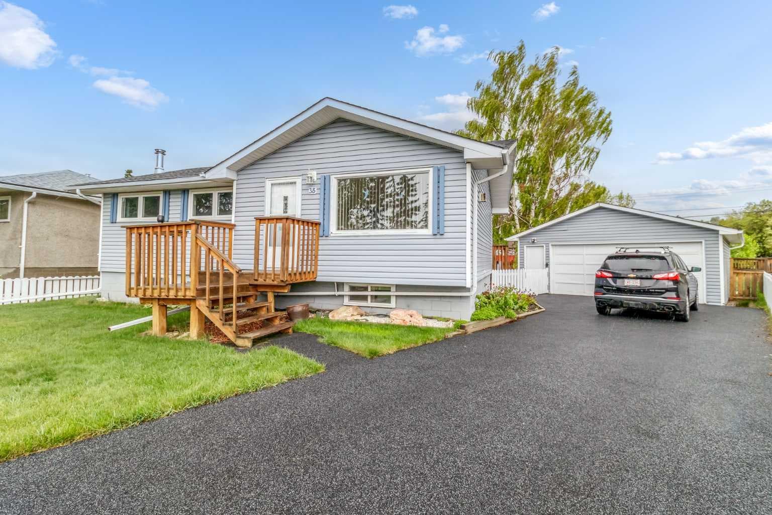 35 Beaupre Crescent — photo 3