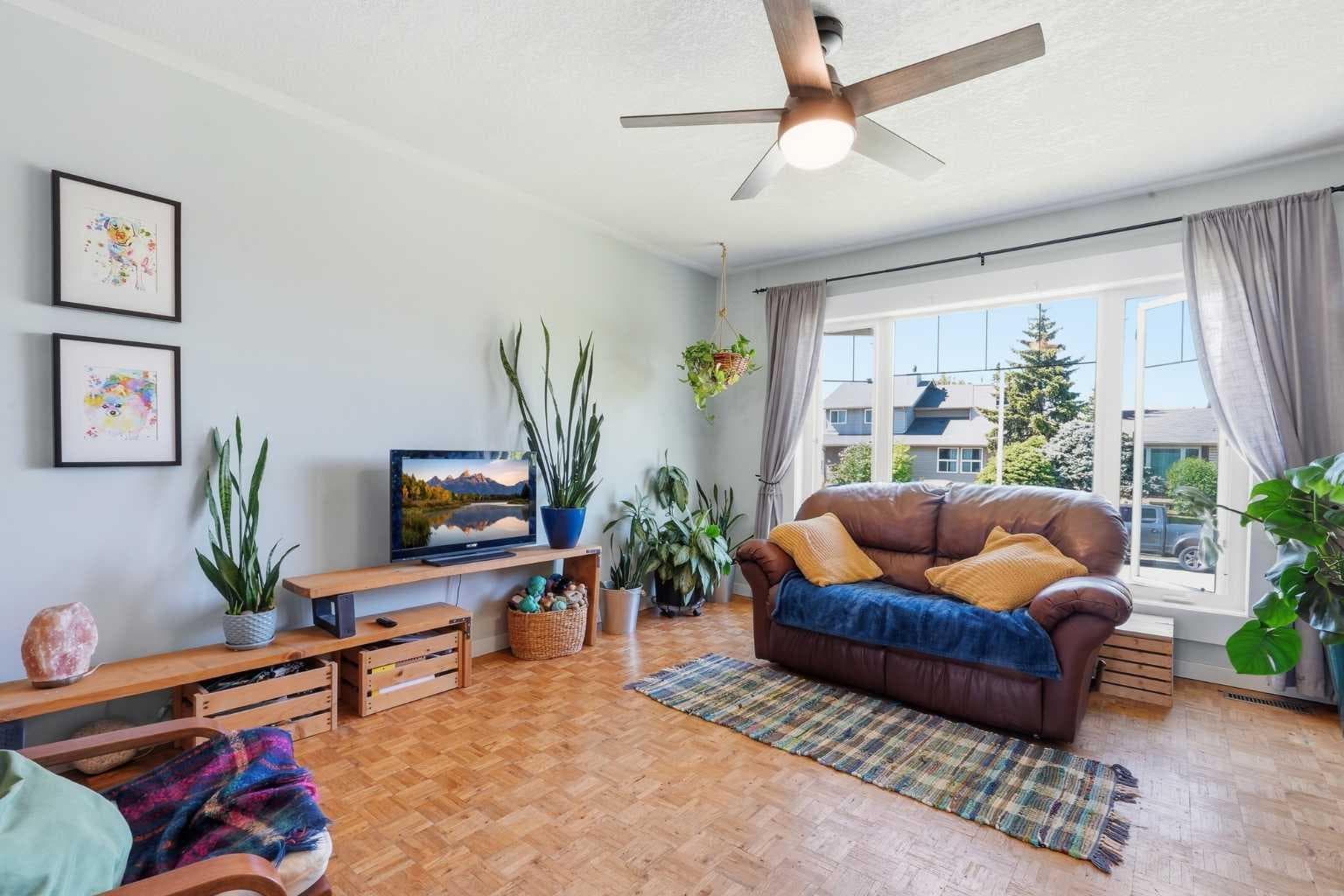 420 Summerwood Place SE — photo 3