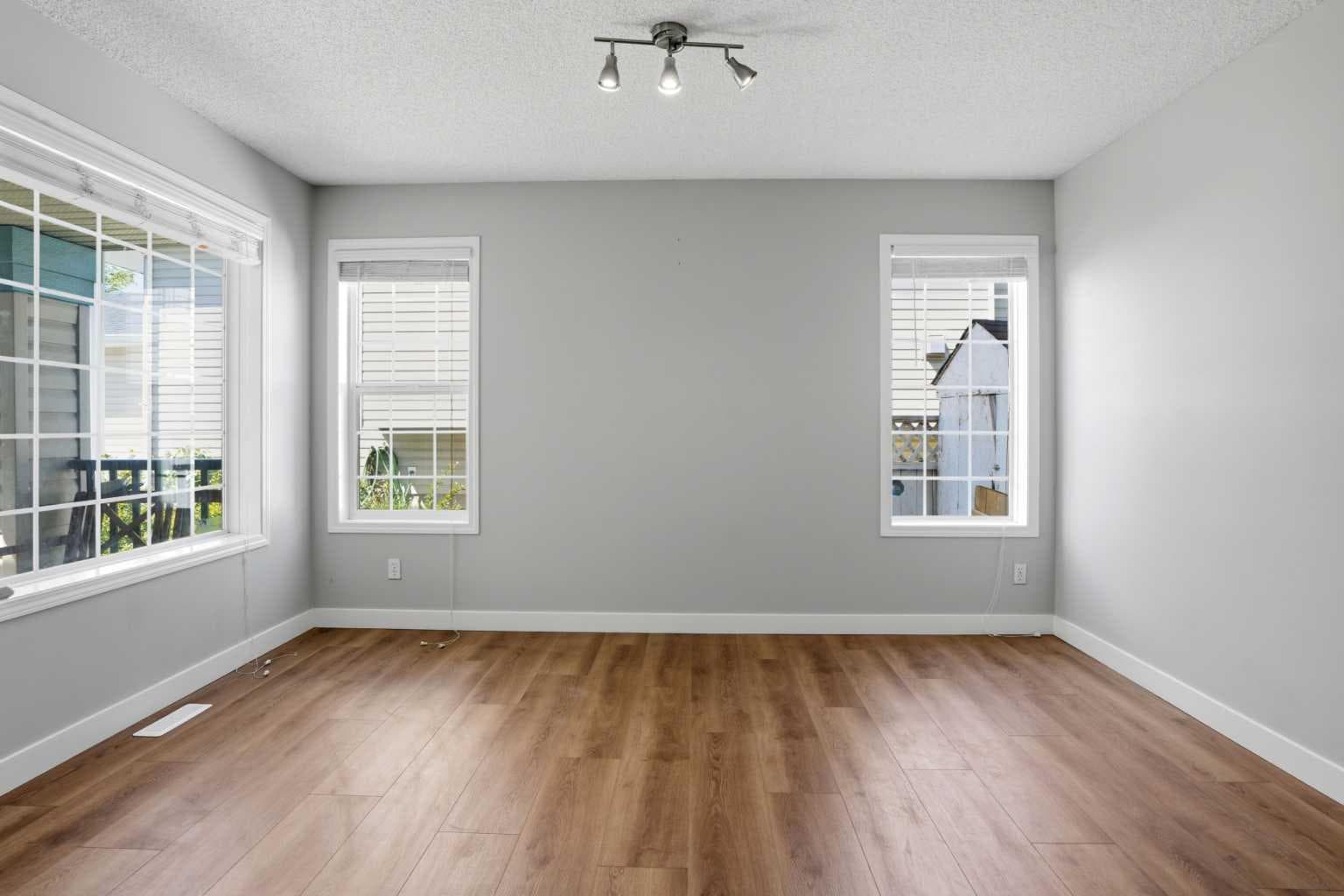 141 Shannon Square SW — photo 5
