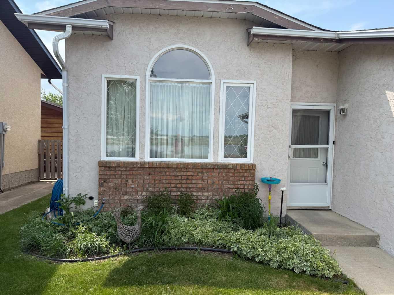 719 Parkland Drive — photo 3