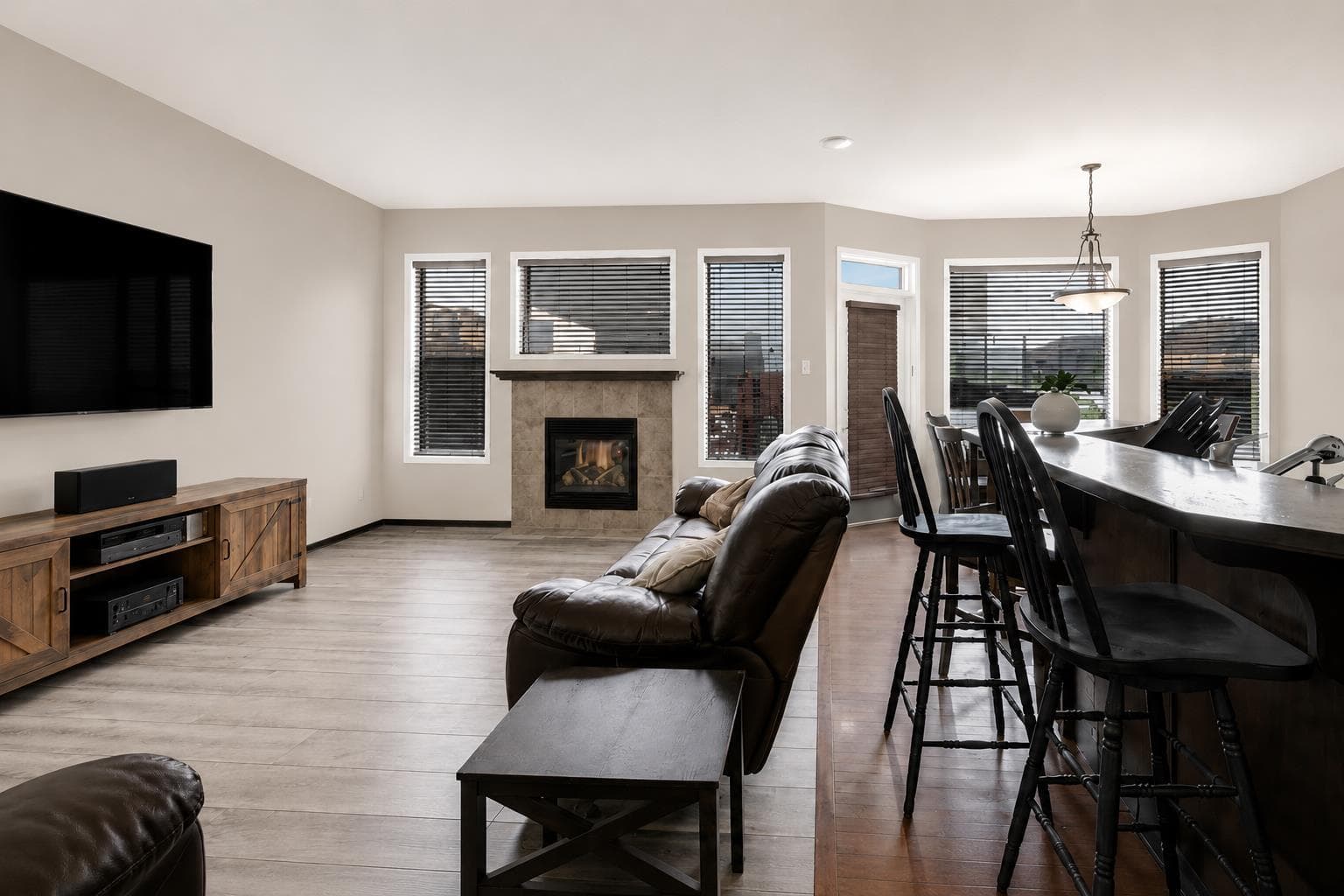 265 Brightonwoods Gardens SE — photo 4