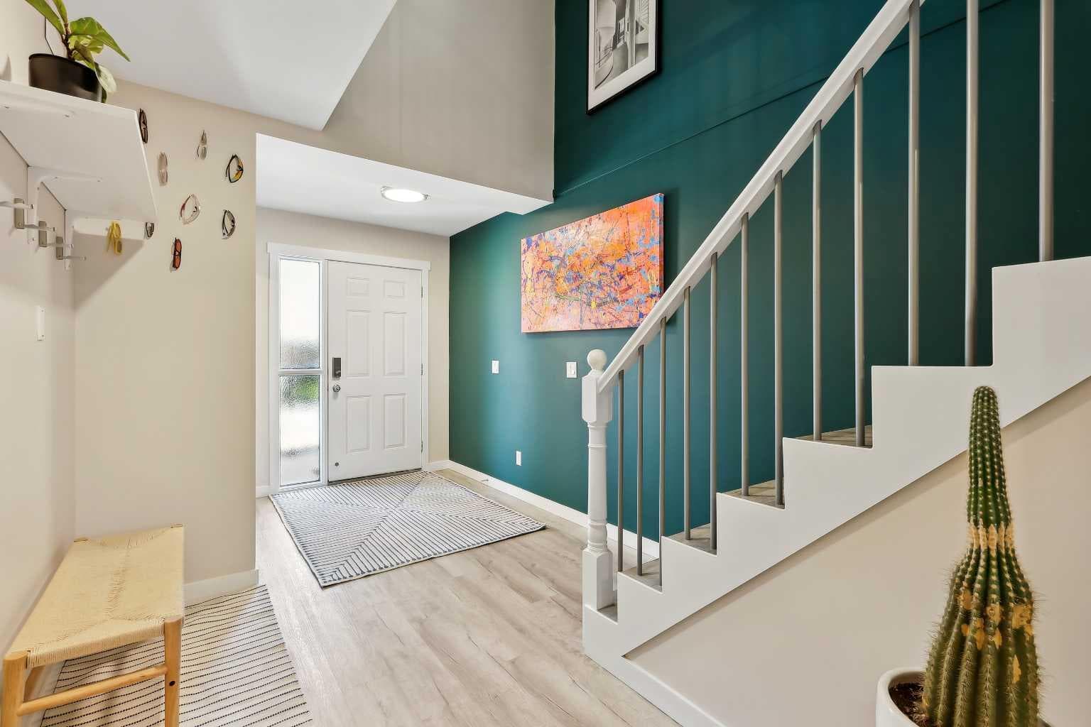 109 Coachway Lane SW — photo 2