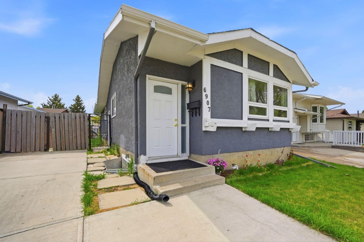 6907 4 Avenue NE — photo 5