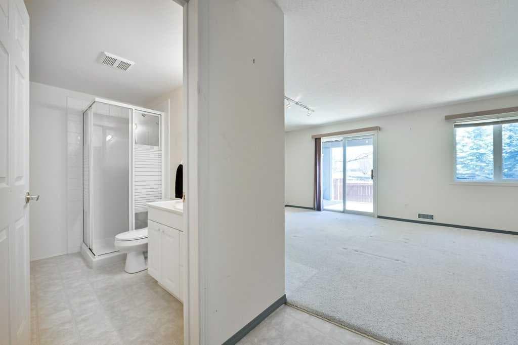 184 Valley Ridge Heights NW — photo 4