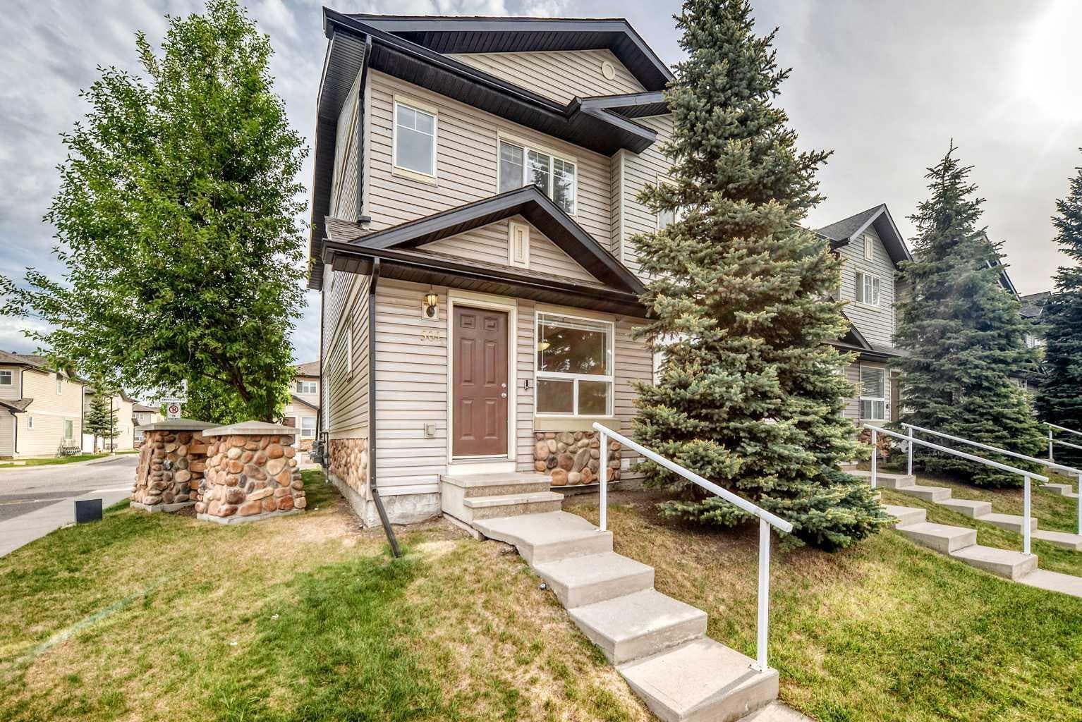 501 Saddlecrest Boulevard NE — photo 2