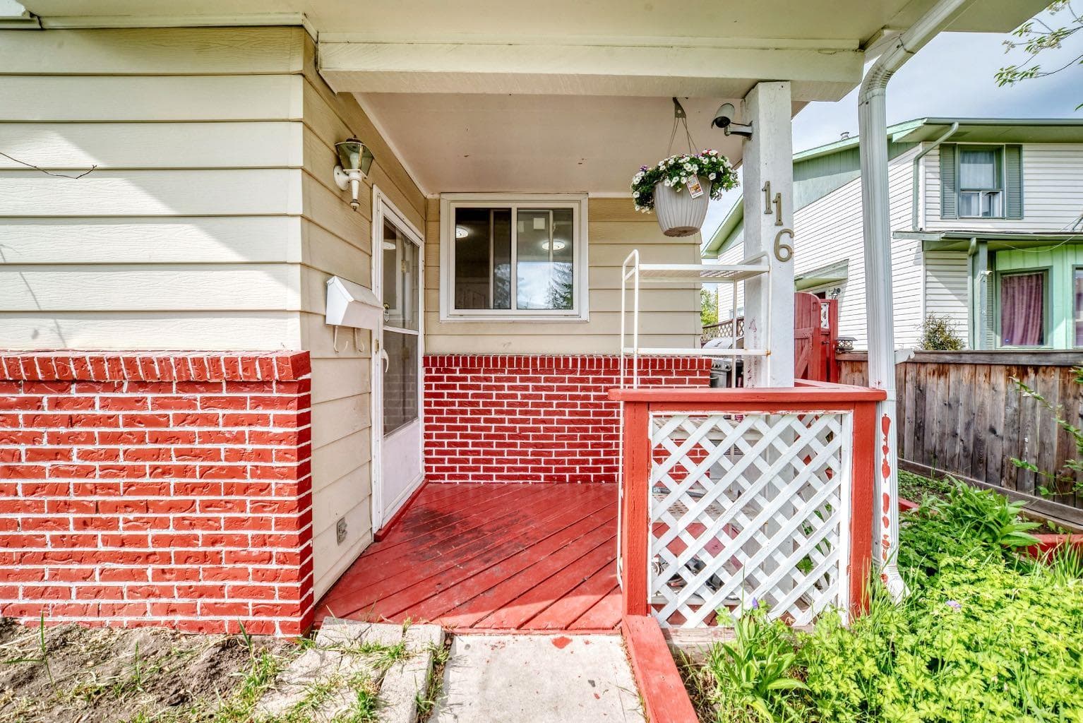 116 Pineson Place NE — photo 2