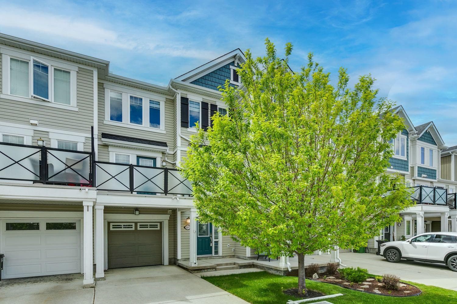 321 Windstone Gardens SW — photo 1