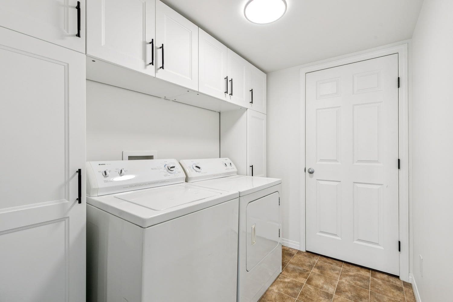 321 Windstone Gardens SW — photo 4
