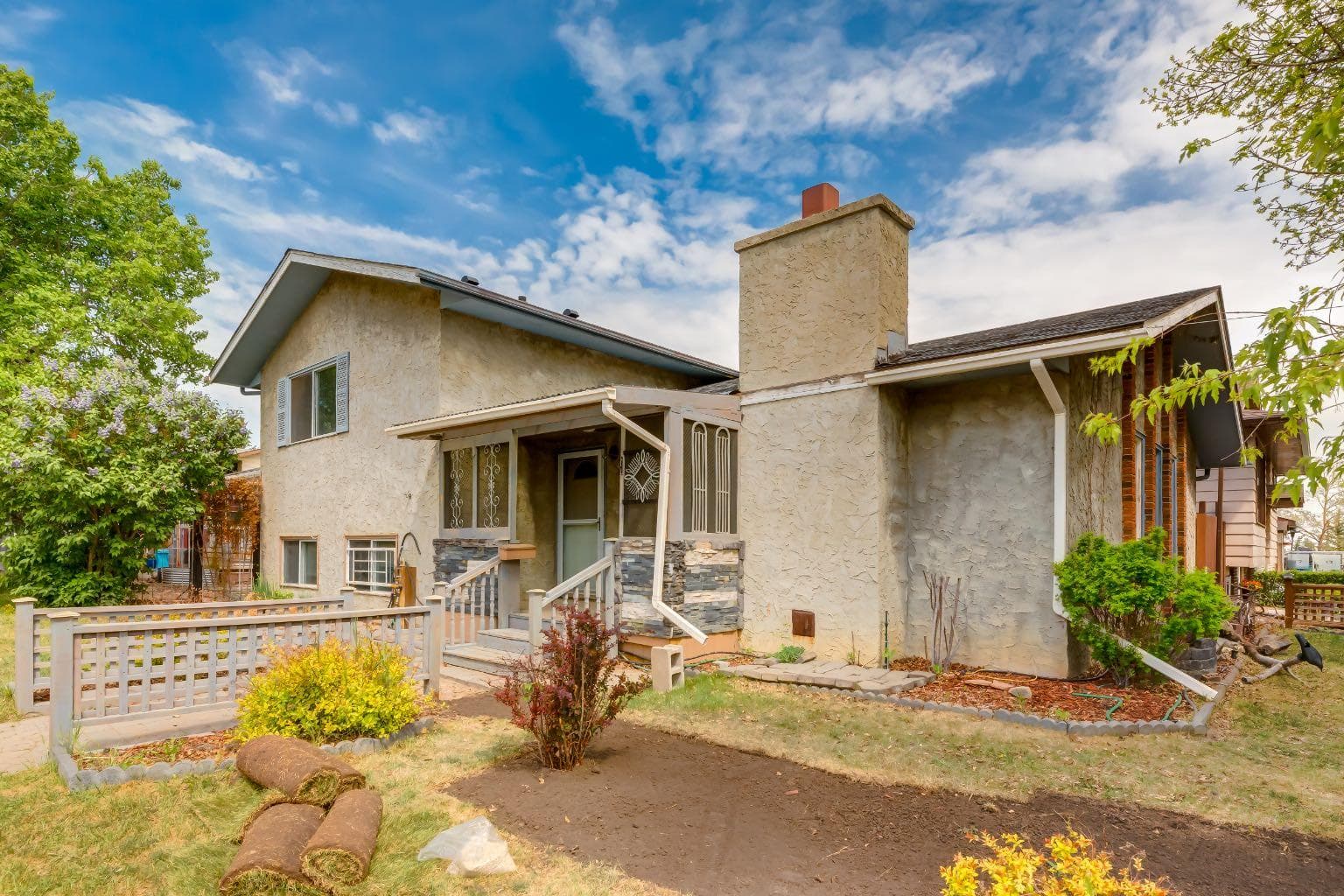 3 Berwick Close NW — photo 1