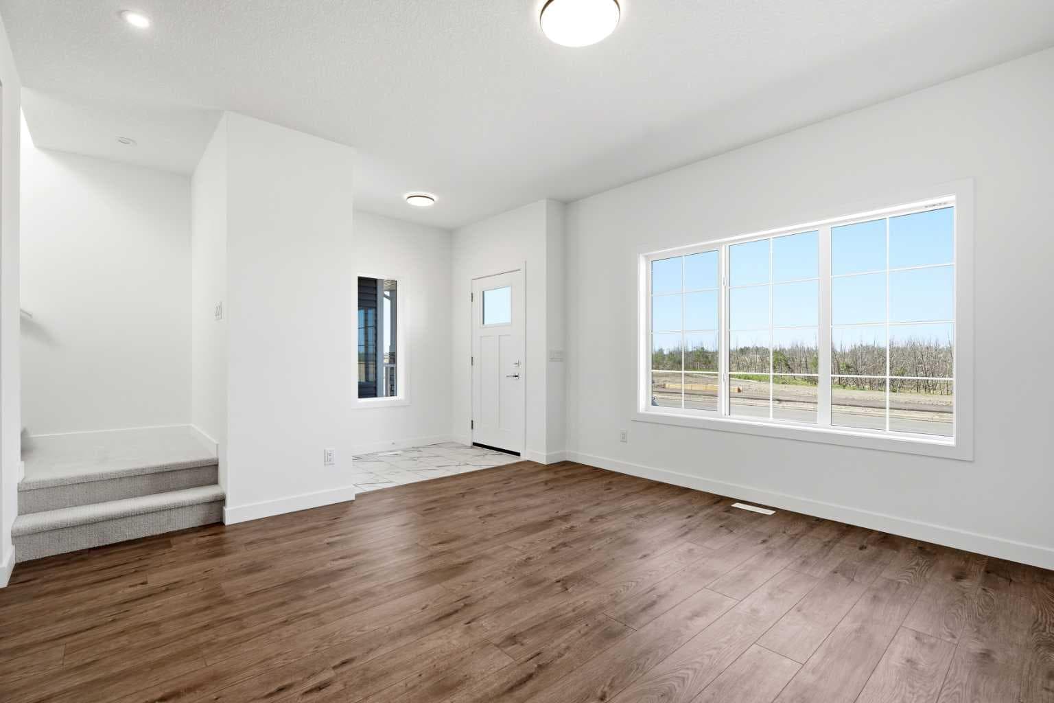 9993 Huxbury Drive NE — photo 4