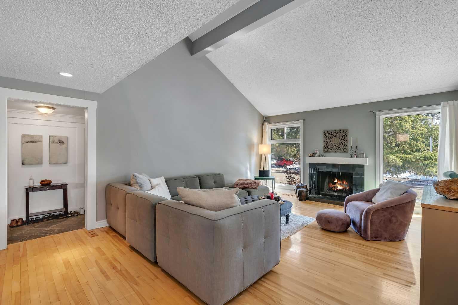12 Oakvale Place SW — photo 3