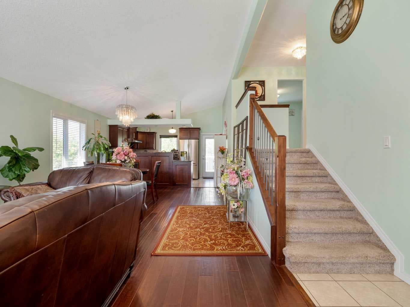 827 Kodiak Bay N — photo 5