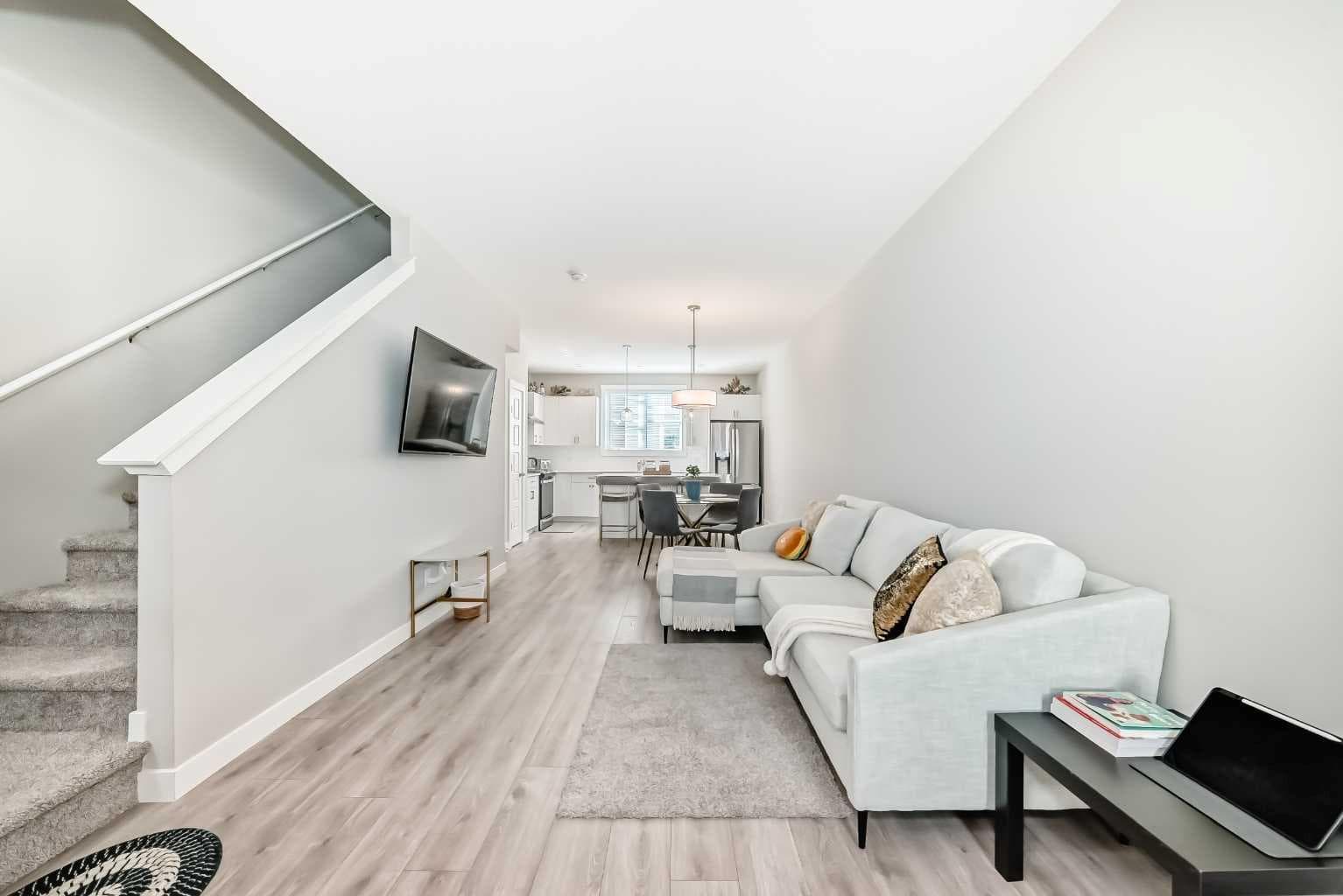 410 Cranbrook Walk SE — photo 5