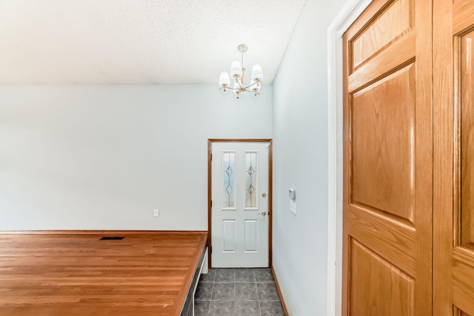 4603 41 Street NW — photo 5