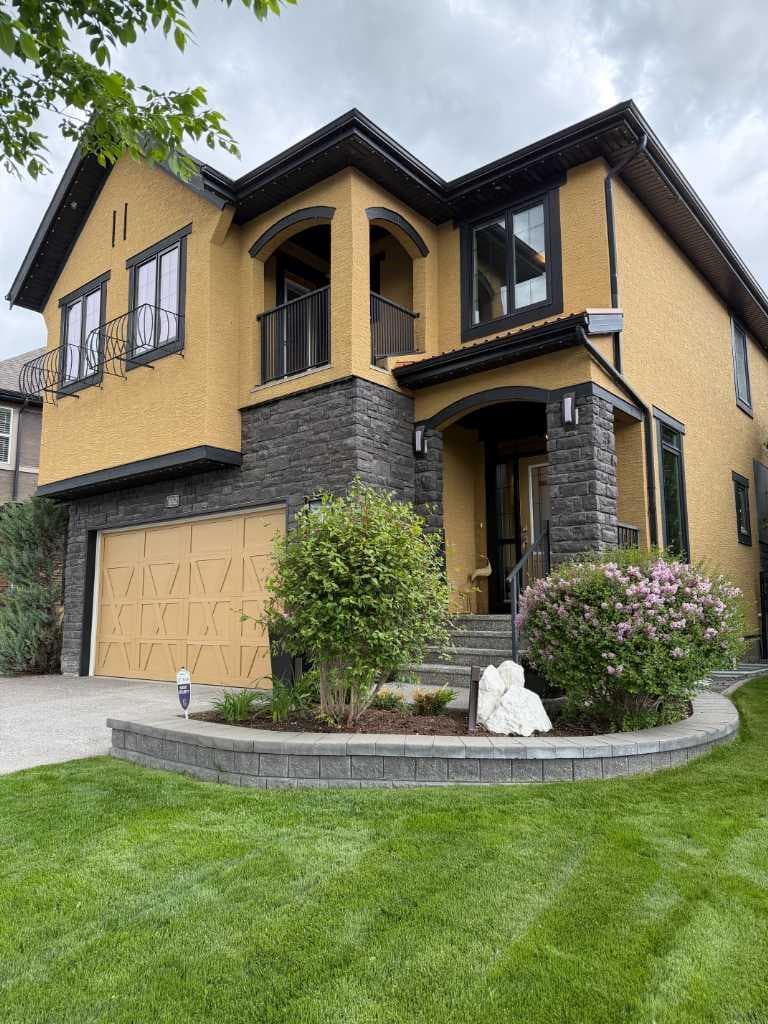 652 Quarry Way SE — photo 1