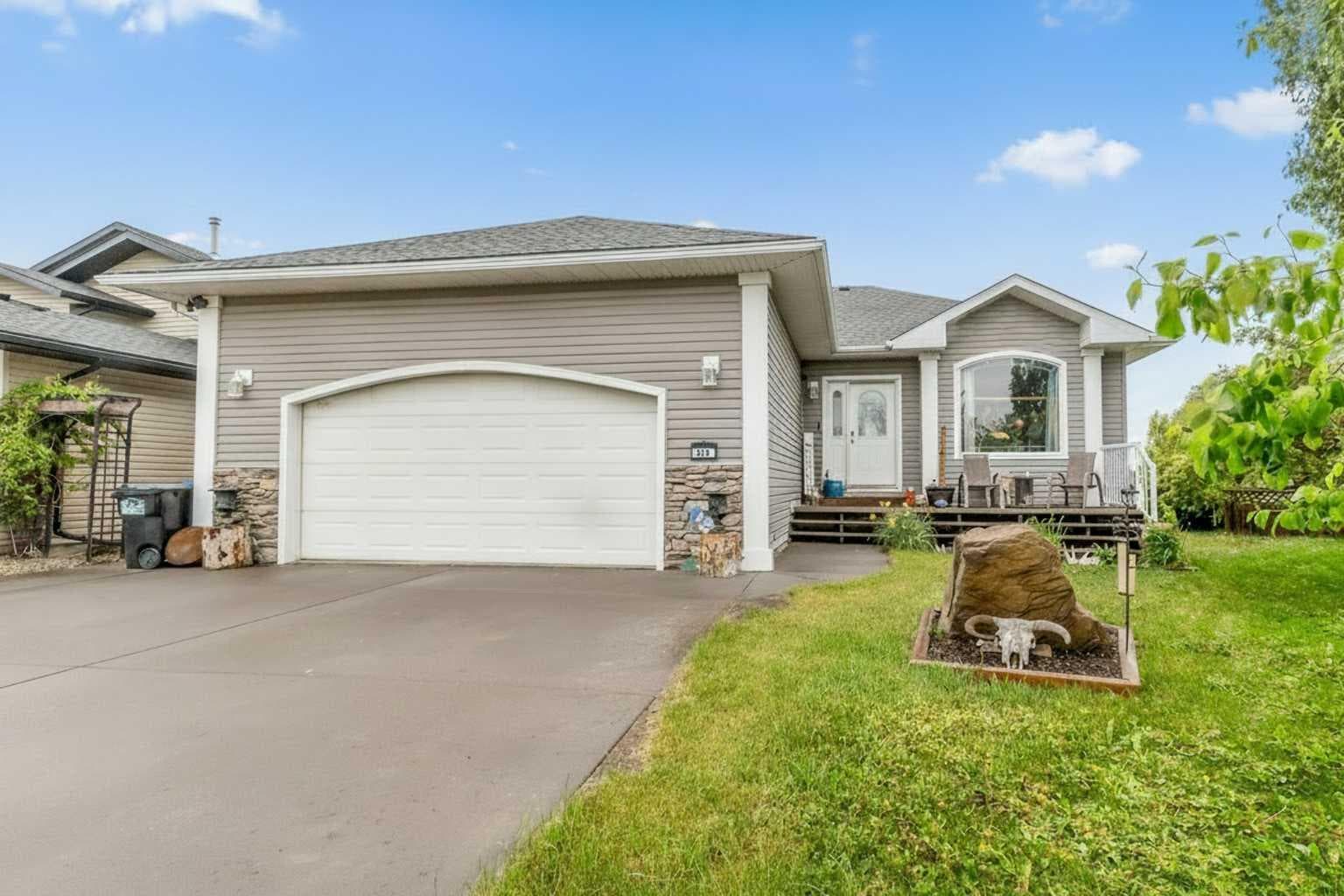 210 Morris Place — photo 1