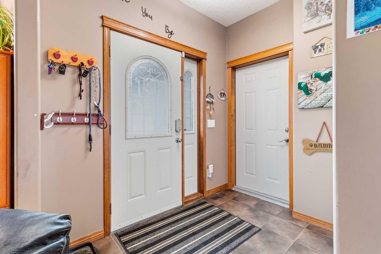 210 Morris Place — photo 3