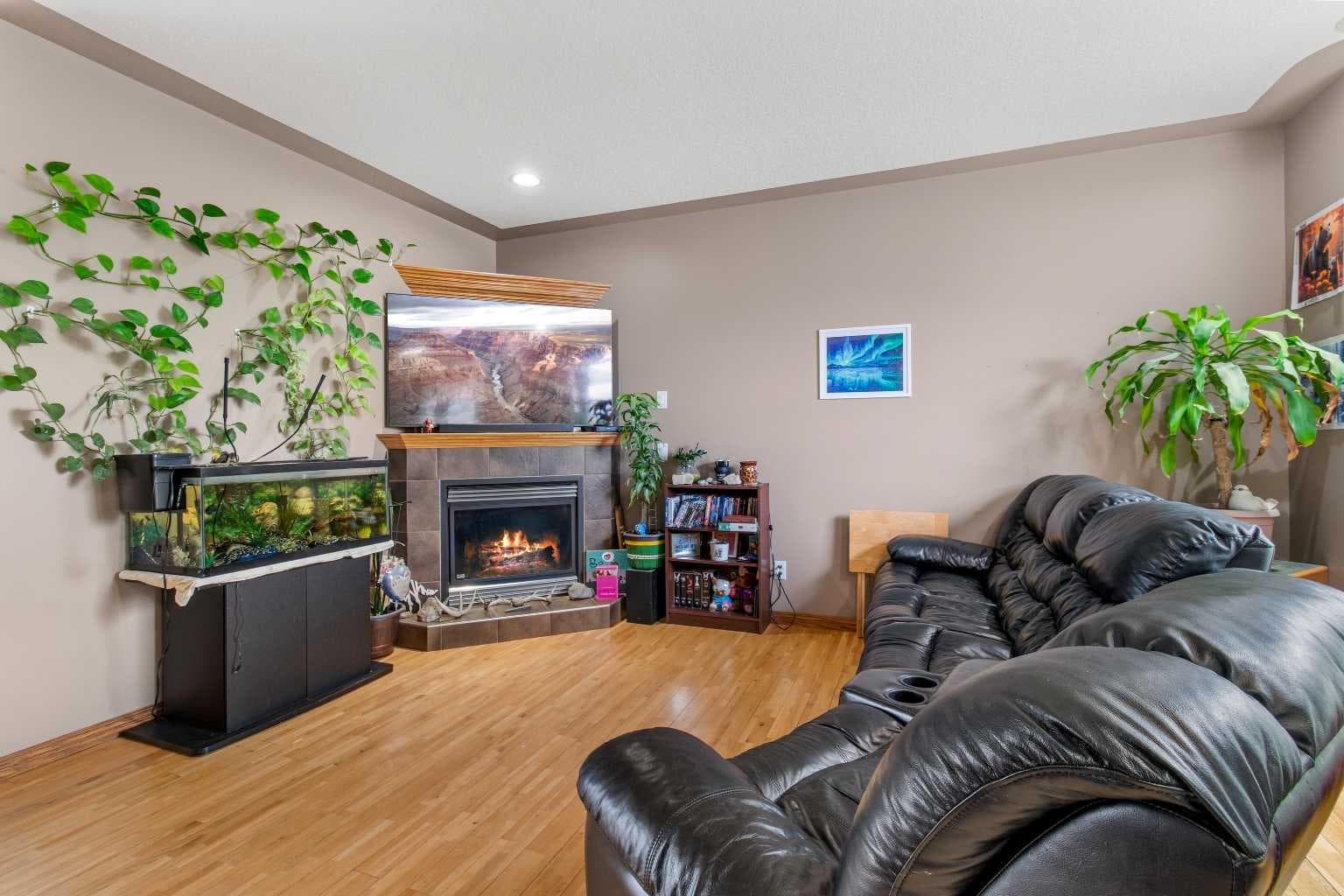 210 Morris Place — photo 4