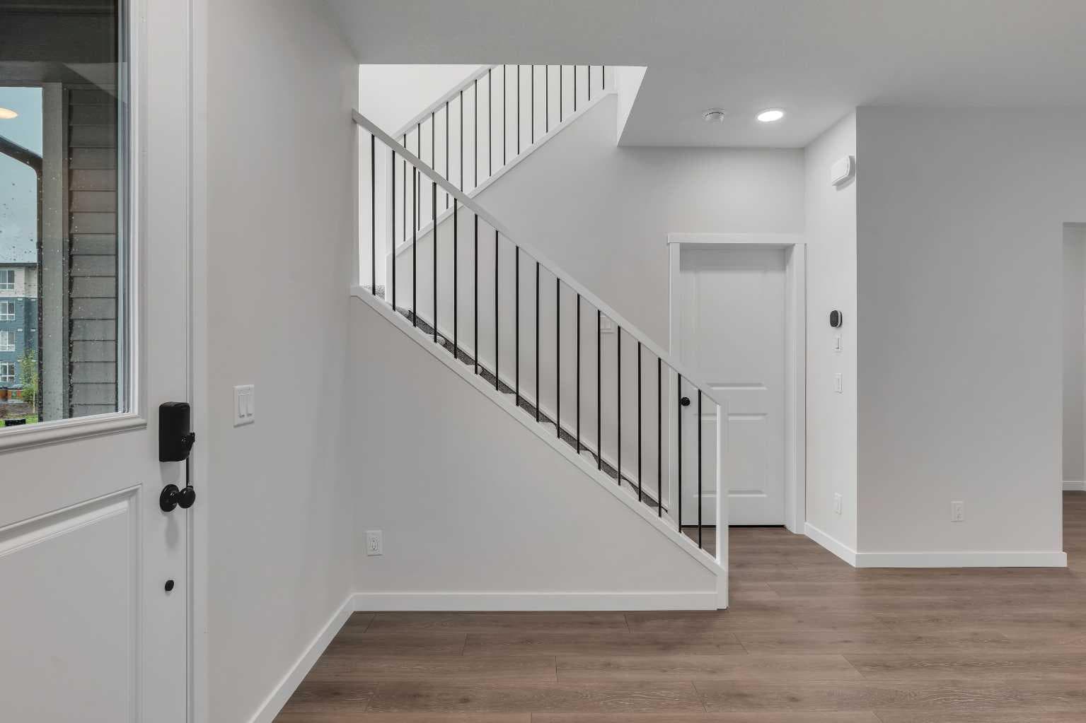 50 Creekview Gardens SW — photo 3