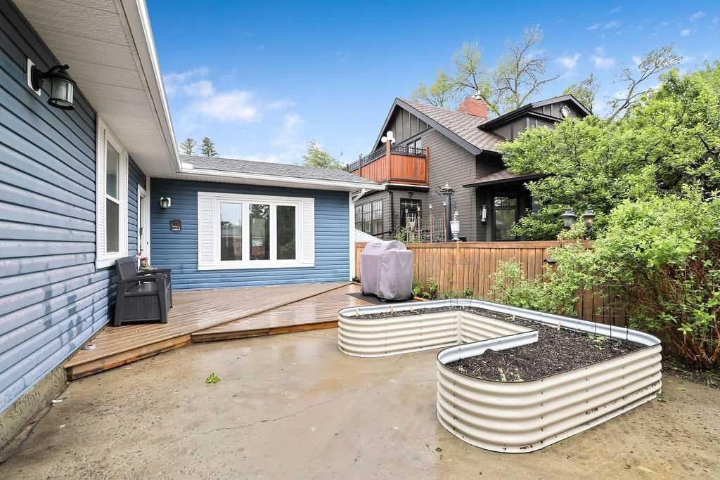723 5 Avenue SW — photo 4
