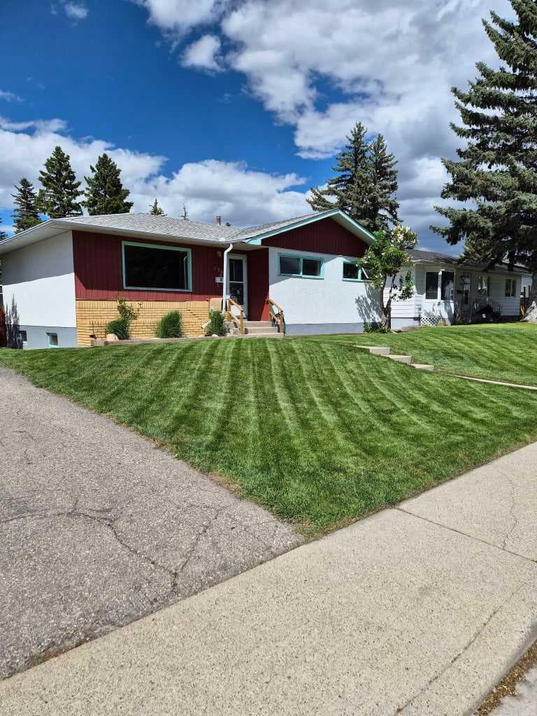126 Springwood Drive SW — photo 1