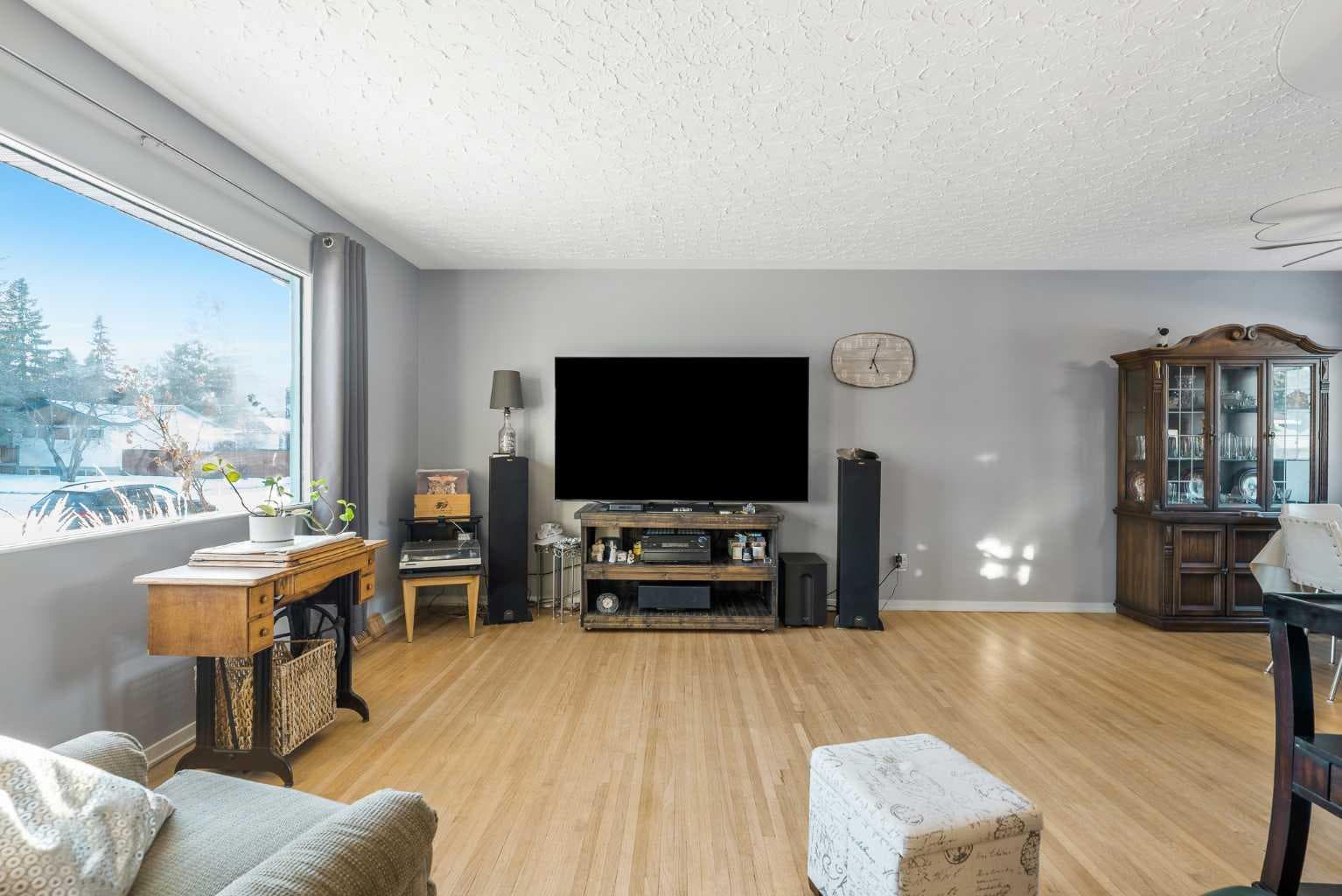 126 Springwood Drive SW — photo 3