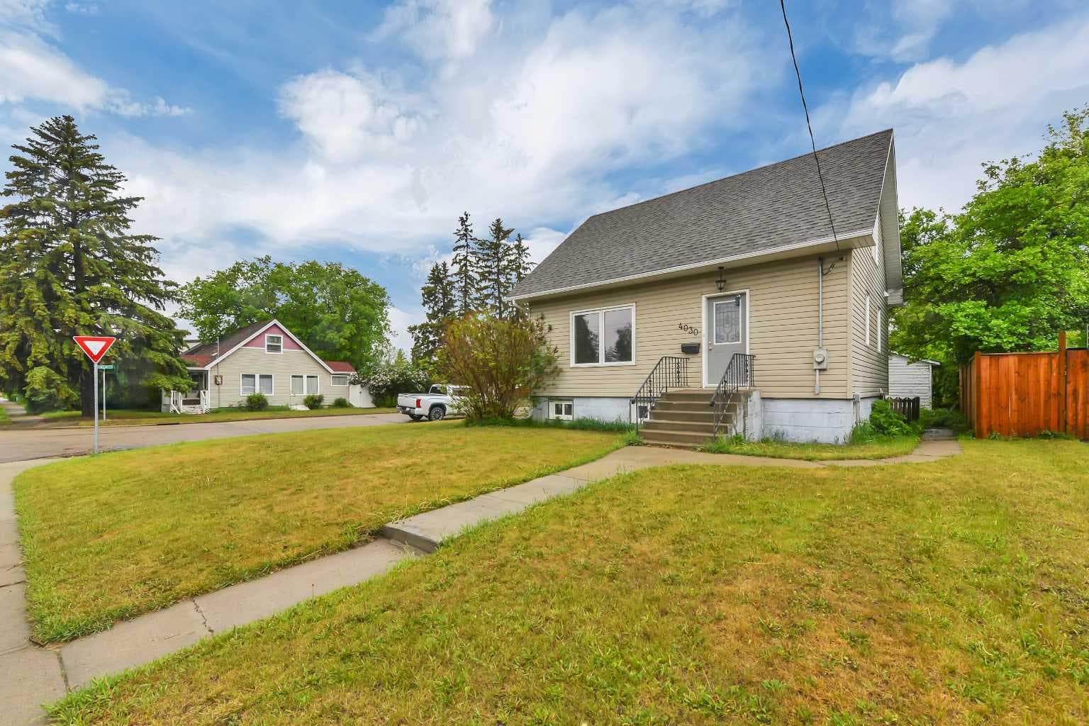 4030 51A Street — photo 2