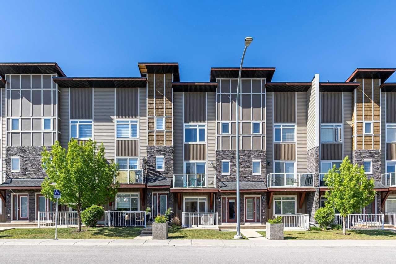 11 Skyview Point Heath NE — photo 1