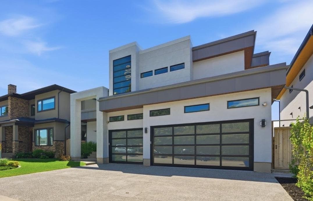 102 Malibou Road — photo 3