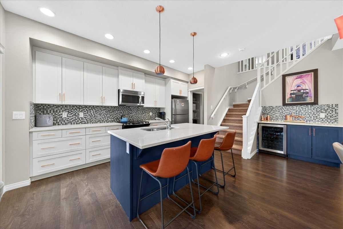 36 Mahogany Row SE — photo 3