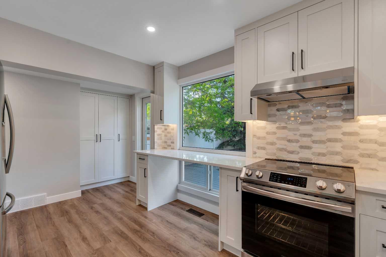 370 Brae Glen Crescent SW — photo 4