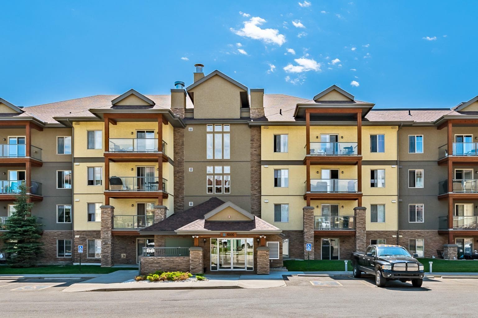 Apartment in Crystal Shores