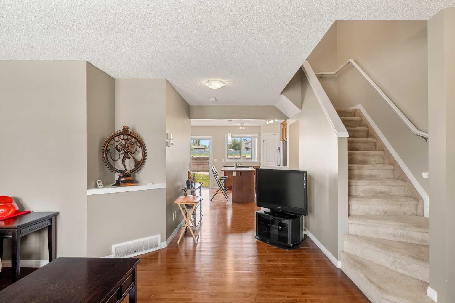 249 Elgin Meadows Park SE — photo 3