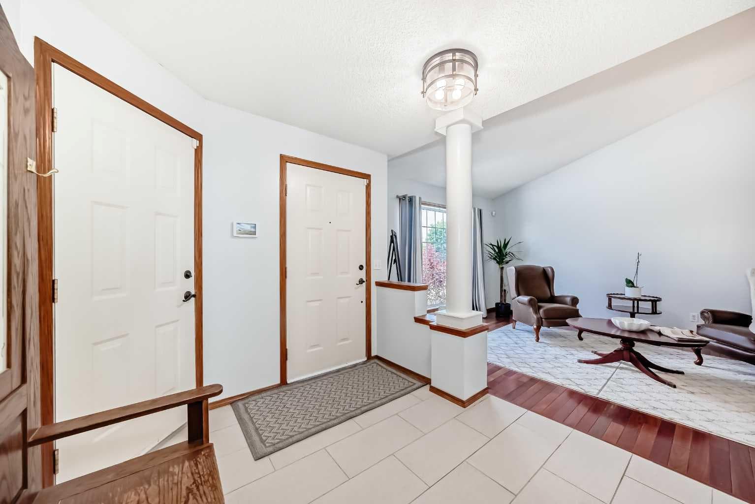 263 Coral Keys Drive NE — photo 4