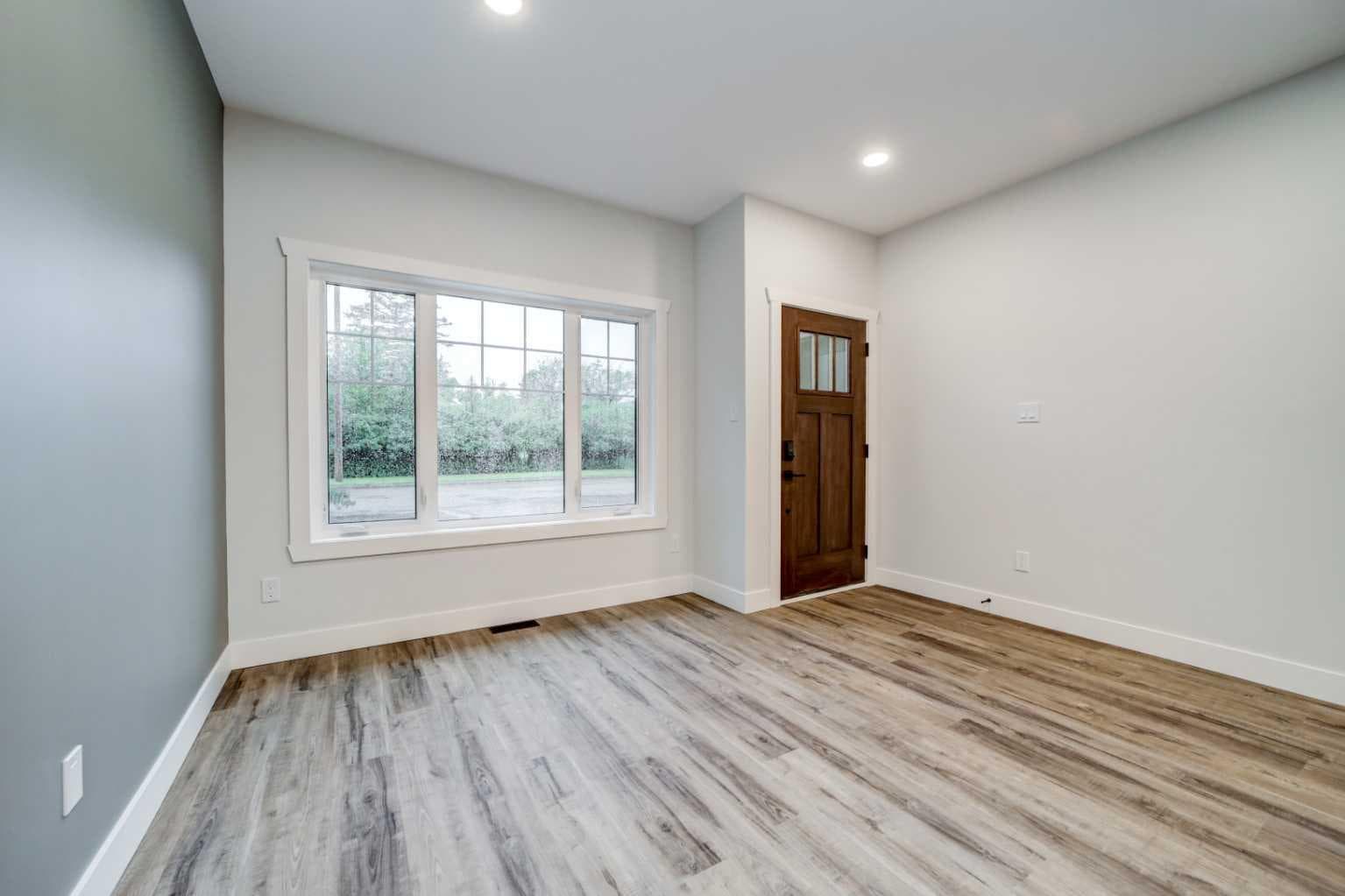 1175 James Avenue — photo 4