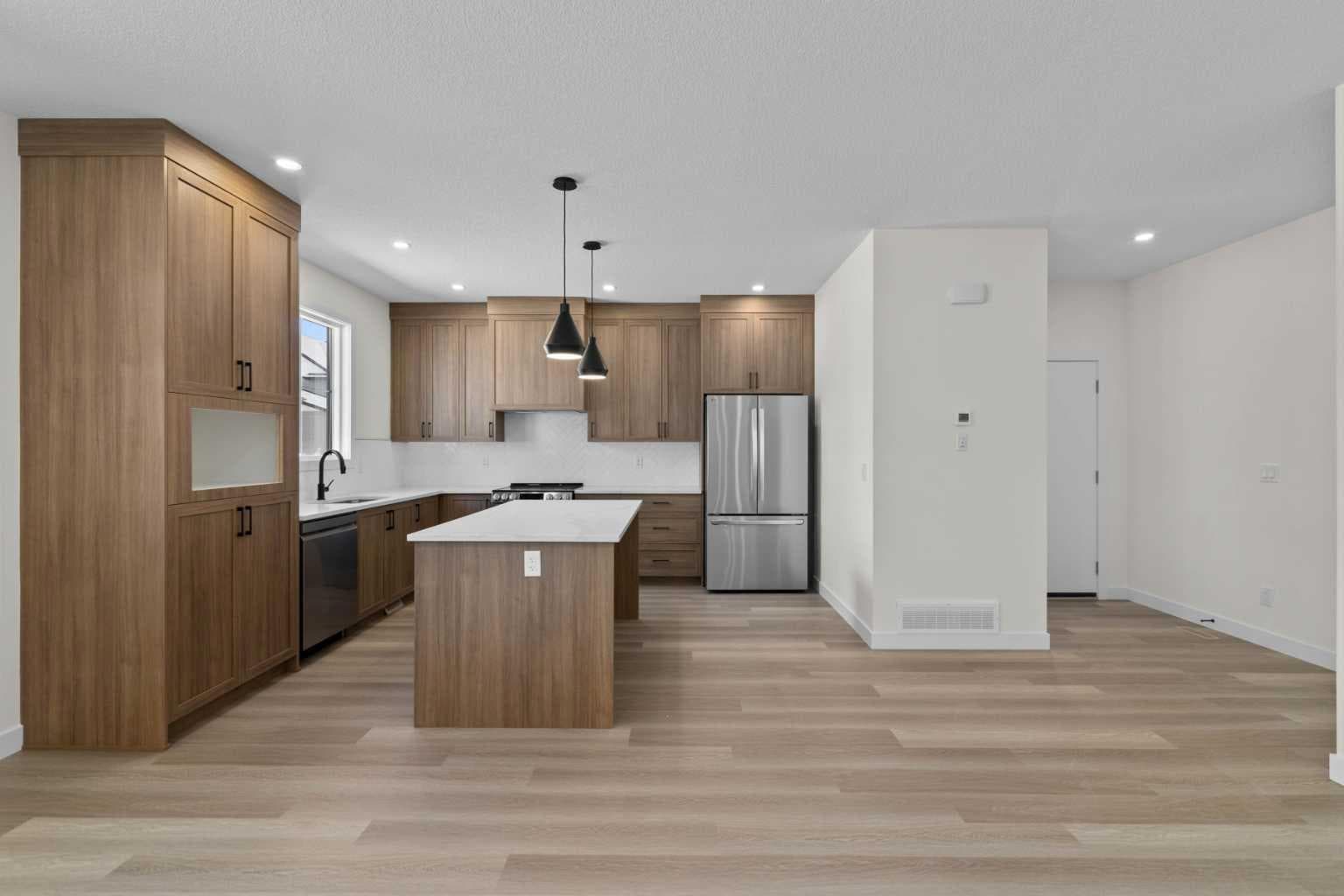 1004, 201 Cooperswood Green SW — photo 4