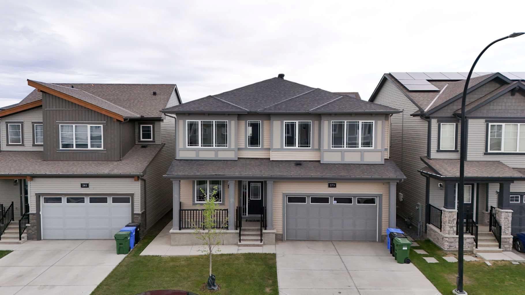 273 Carringwood Close NW — photo 4