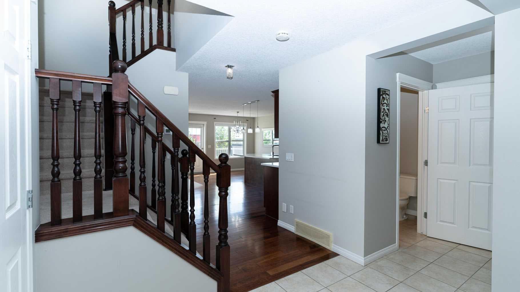 247 Taralake Way NE — photo 4