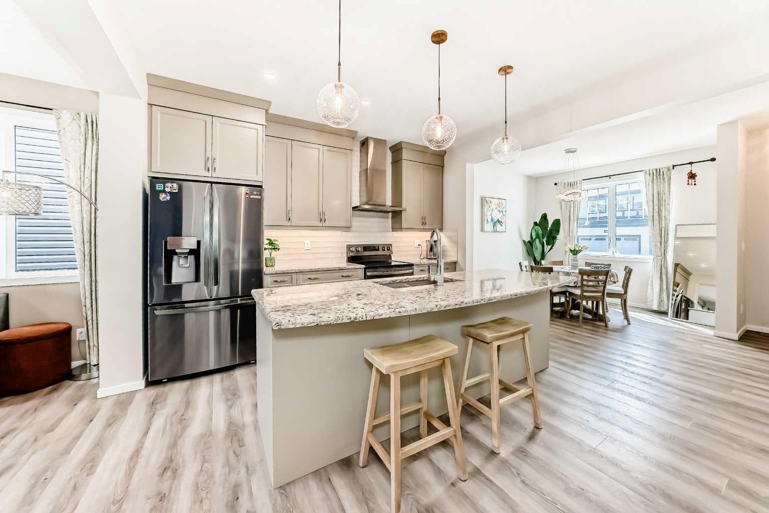 131 Carringham Road NW — photo 5