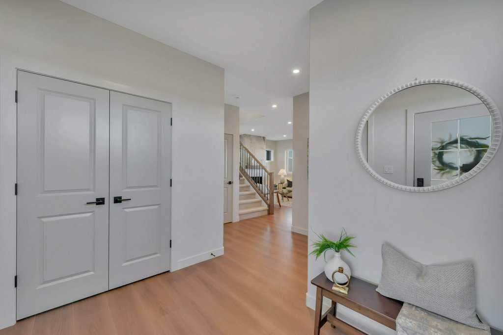 7 Vincent Gate — photo 4