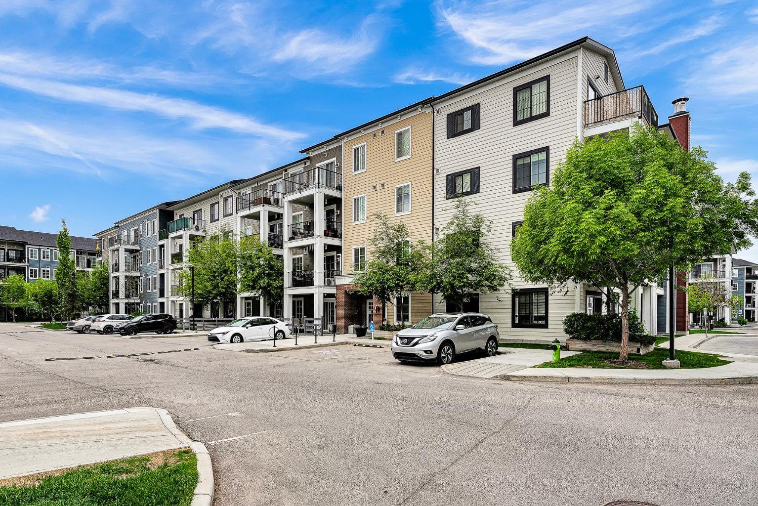 3305, 215 Legacy Boulevard SE — photo 1