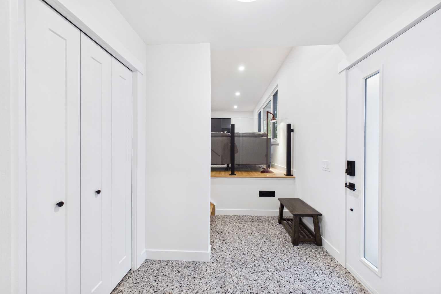 920 Cantabrian Drive SW — photo 2