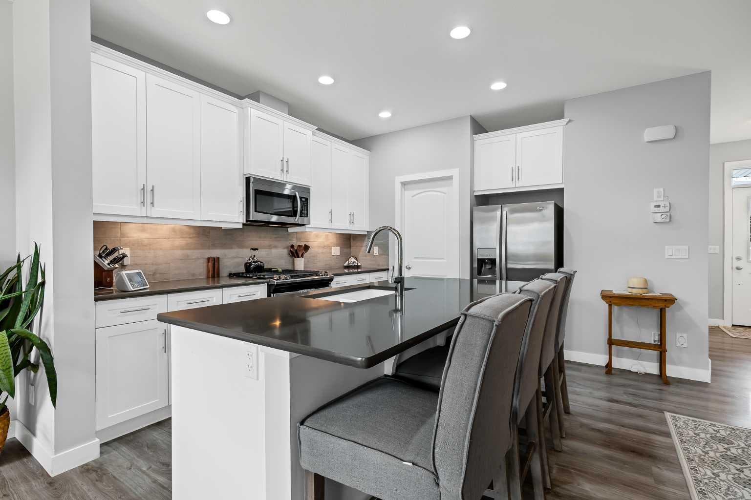 565 Midtown Street SW — photo 5